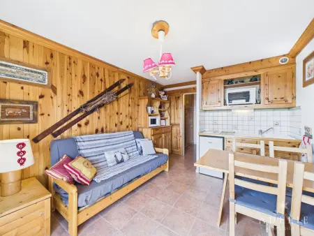Location appartement à Montvalezan La Rosière, Studio cabine 4/5 pers avec parking, au pied des pistes de la Rosière