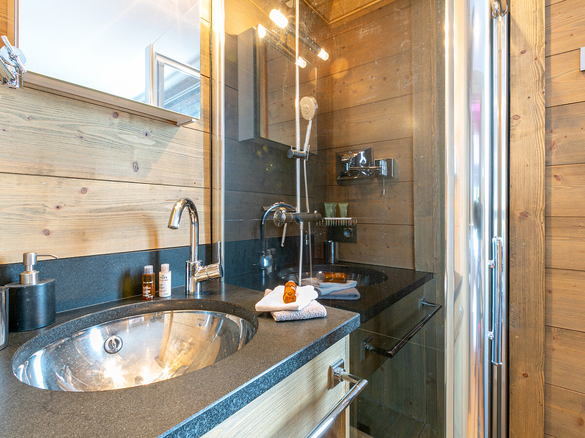 Appartement 3 chambres Courchevel 1850 - 1er étage - Photo 4