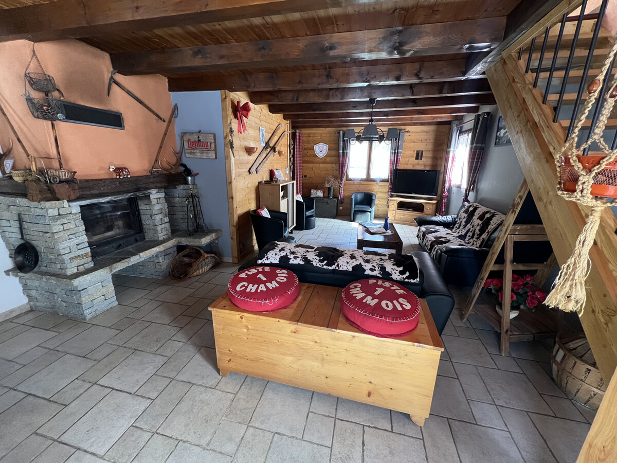 Chalet 8 pers, 3 chambres, cheminée et BBQ au Monêtier - Photo 3
