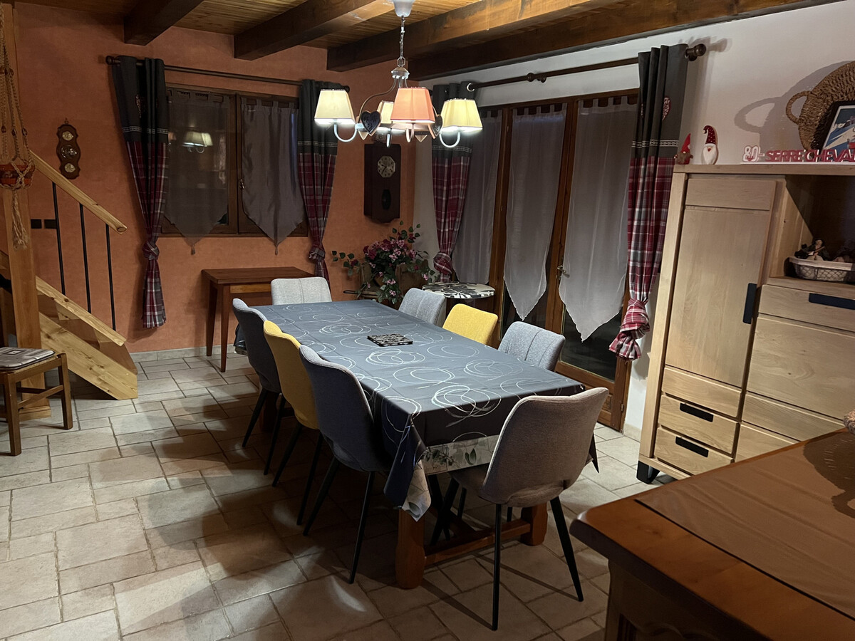 Chalet 8 pers, 3 chambres, cheminée et BBQ au Monêtier - Photo 7