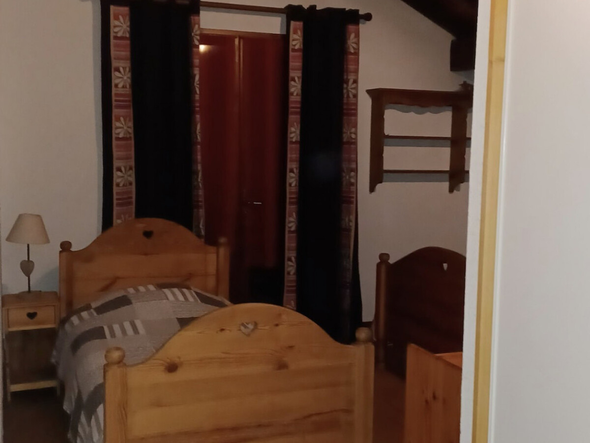 Chalet 8 pers, 3 chambres, cheminée et BBQ au Monêtier - Photo 12