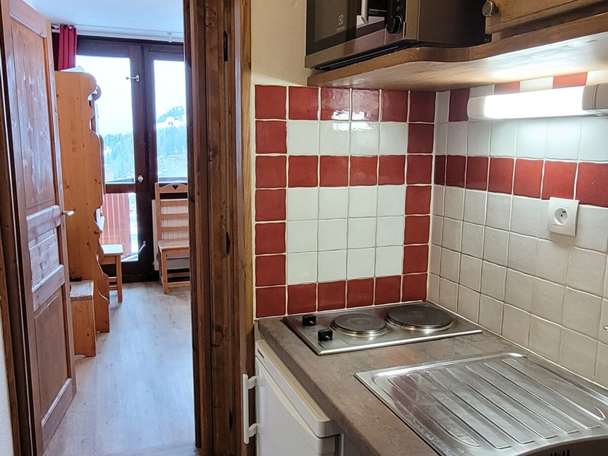 Studio 16m² rénové, accès direct pistes, vue Mont Blanc - Photo 2