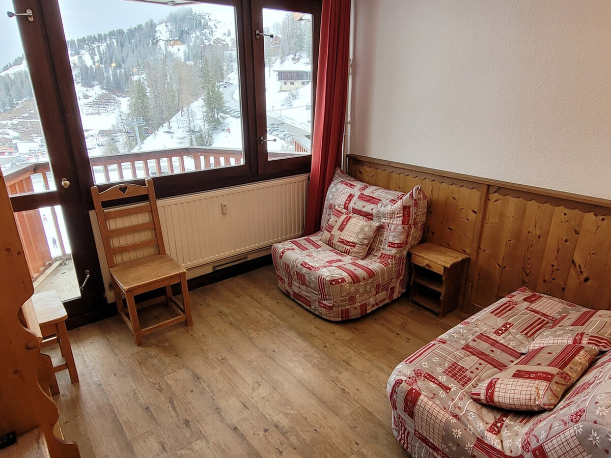 Studio 16m² rénové, accès direct pistes, vue Mont Blanc - Photo 4