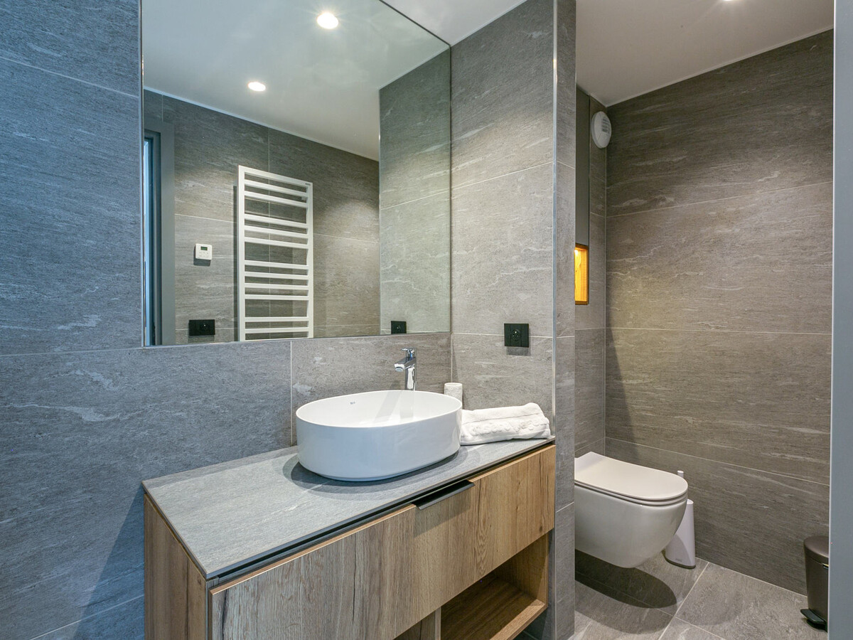 T3 58m² terrasse sud, skis aux pieds à Val-d'Isère - Photo 14