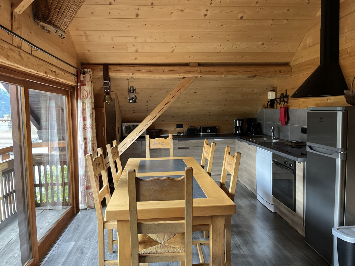Chalet Les Pivottes : 2 chambres, 50 m², accès skis - Photo 1