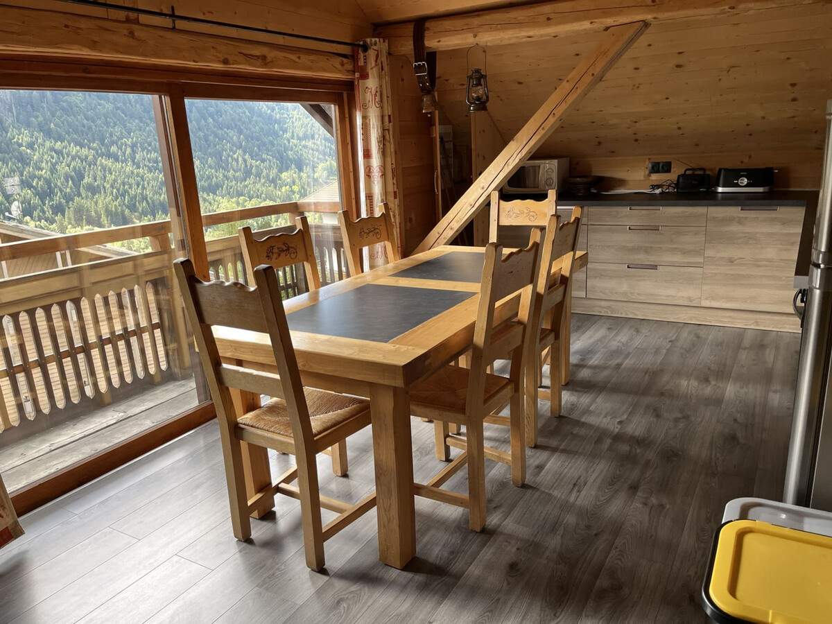 Chalet Les Pivottes : 2 chambres, 50 m², accès skis - Photo 3