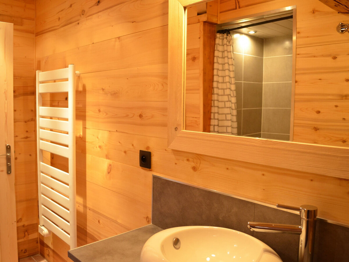 Chalet Les Pivottes : 2 chambres, 50 m², accès skis - Photo 10