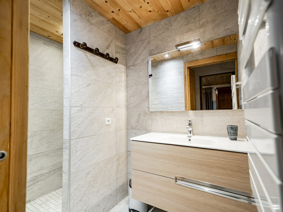 Chalet Les Boudimes, 2 chambres à 200 m de la télécabine - Photo 12