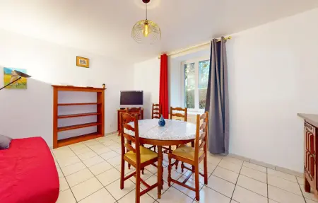 Appartement rural 56 m² avec jardin privé à Trouvans : photo 3