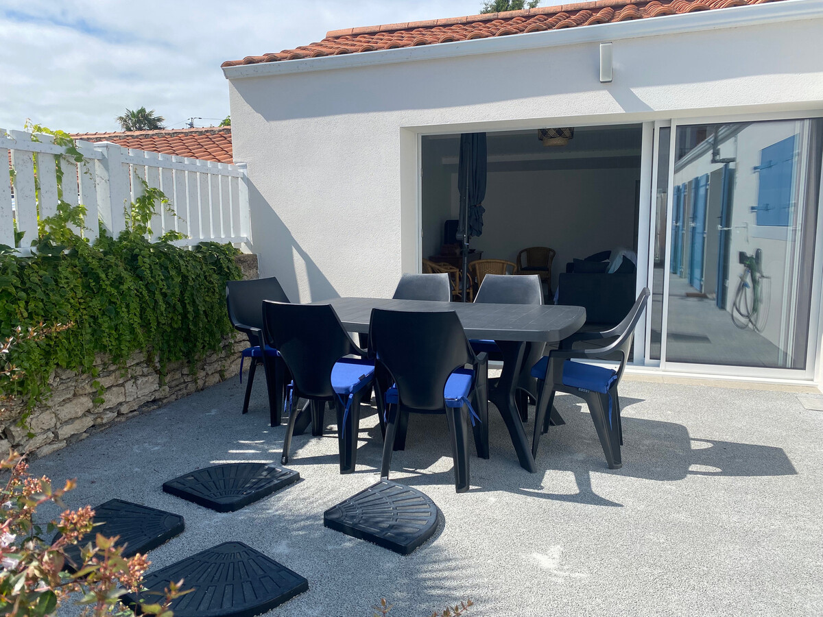 Maison rénovée 2 ch, 2 terrasses, 500 m plage - Photo 1