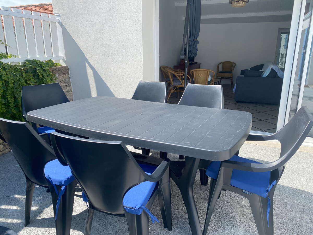 Maison rénovée 2 ch, 2 terrasses, 500 m plage - Photo 4
