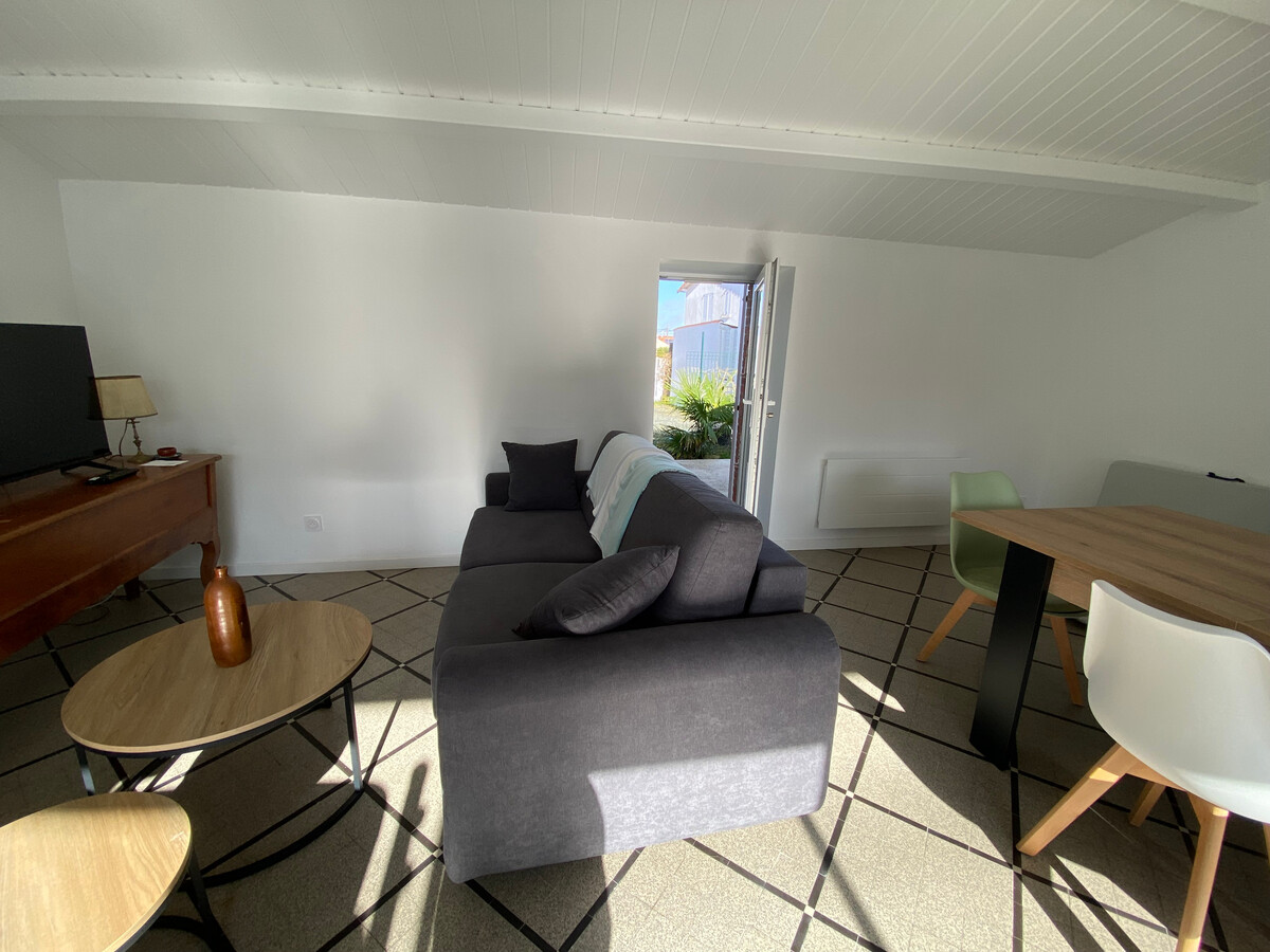 Maison rénovée 2 ch, 2 terrasses, 500 m plage - Photo 18