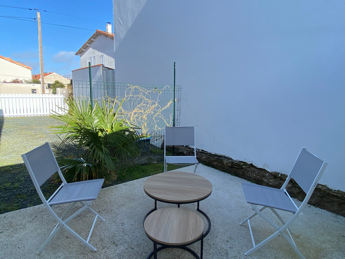 Maison rénovée 2 ch, 2 terrasses, 500 m plage - Photo 19