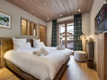 Appartement 4 pièces 110m² Val-d'Isère, 350m du centre : photo 2