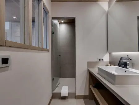 Appartement 4 pièces 110m² Val-d'Isère, 350m du centre : photo 3