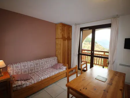 Location appartement à Auris, Studio cabine 4 pers, 400m des pistes, parking, animaux ok