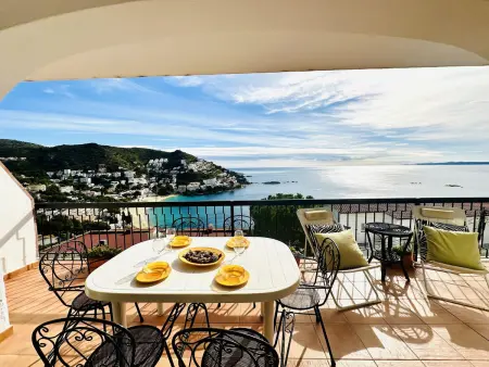 Appartement à Roses avec terrasse, vue et garage privé : photo 5