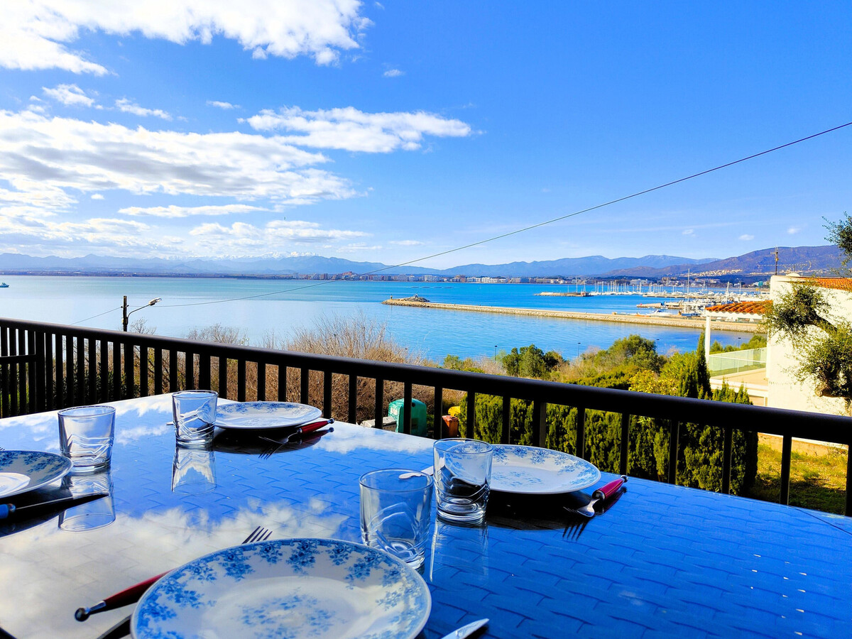 Appartement 6 pers. à Roses, terrasse et parking privé - Photo 1