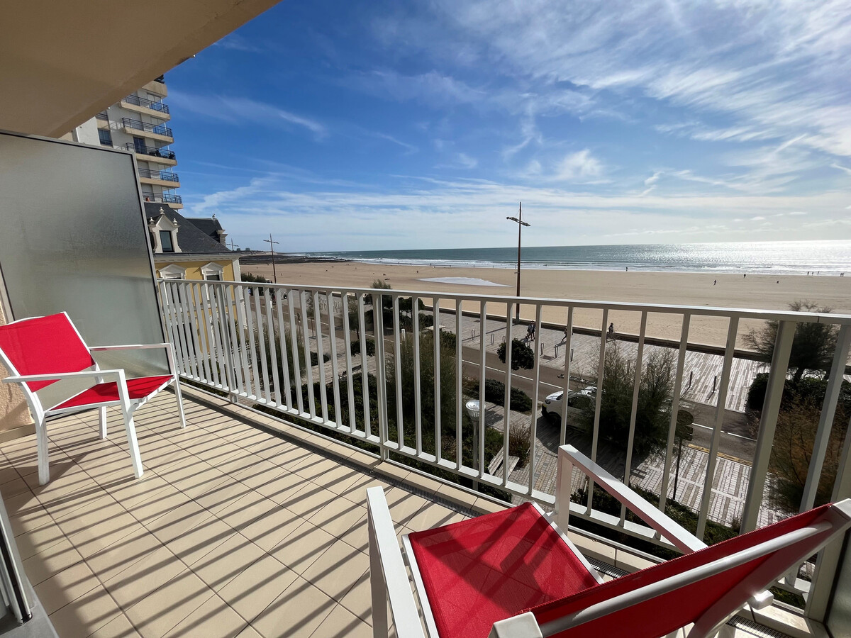 Appartement face à la mer aux Sables-d'Olonne, garage inclus - Photo 1