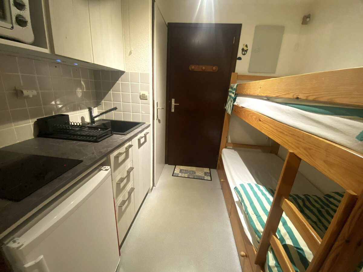 Studio 18 m² montagne avec balcon et casier à skis - Photo 6