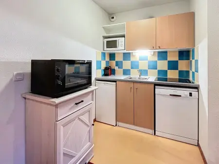 T3 40 m² balcon sud, piscine chauffée incluse : photo 3