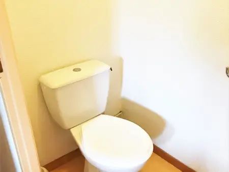 T3 40 m² balcon sud, piscine chauffée incluse : photo 9
