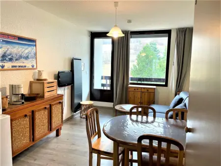 Location appartement à La Salle les Alpes, Studio cosy 4 pers à La Salle-les-Alpes, 250m du télécabine, balcon et parking privé