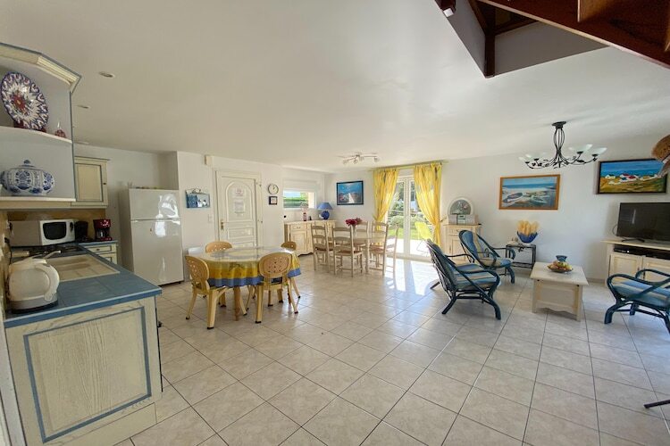 Maison 4 chambres face à la plage de Hauteville-sur-Mer - Photo 4