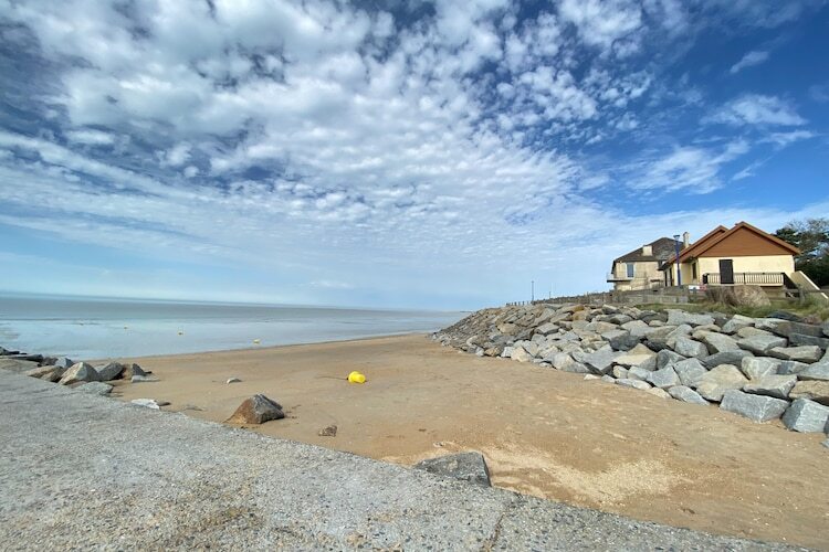 Maison 4 chambres face à la plage de Hauteville-sur-Mer - Photo 17