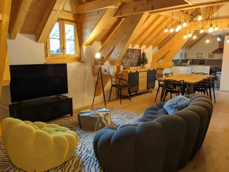 Location appartement à Le Monêtier les Bains, Appartement rénové et spacieux au centre village avec Wifi inclus