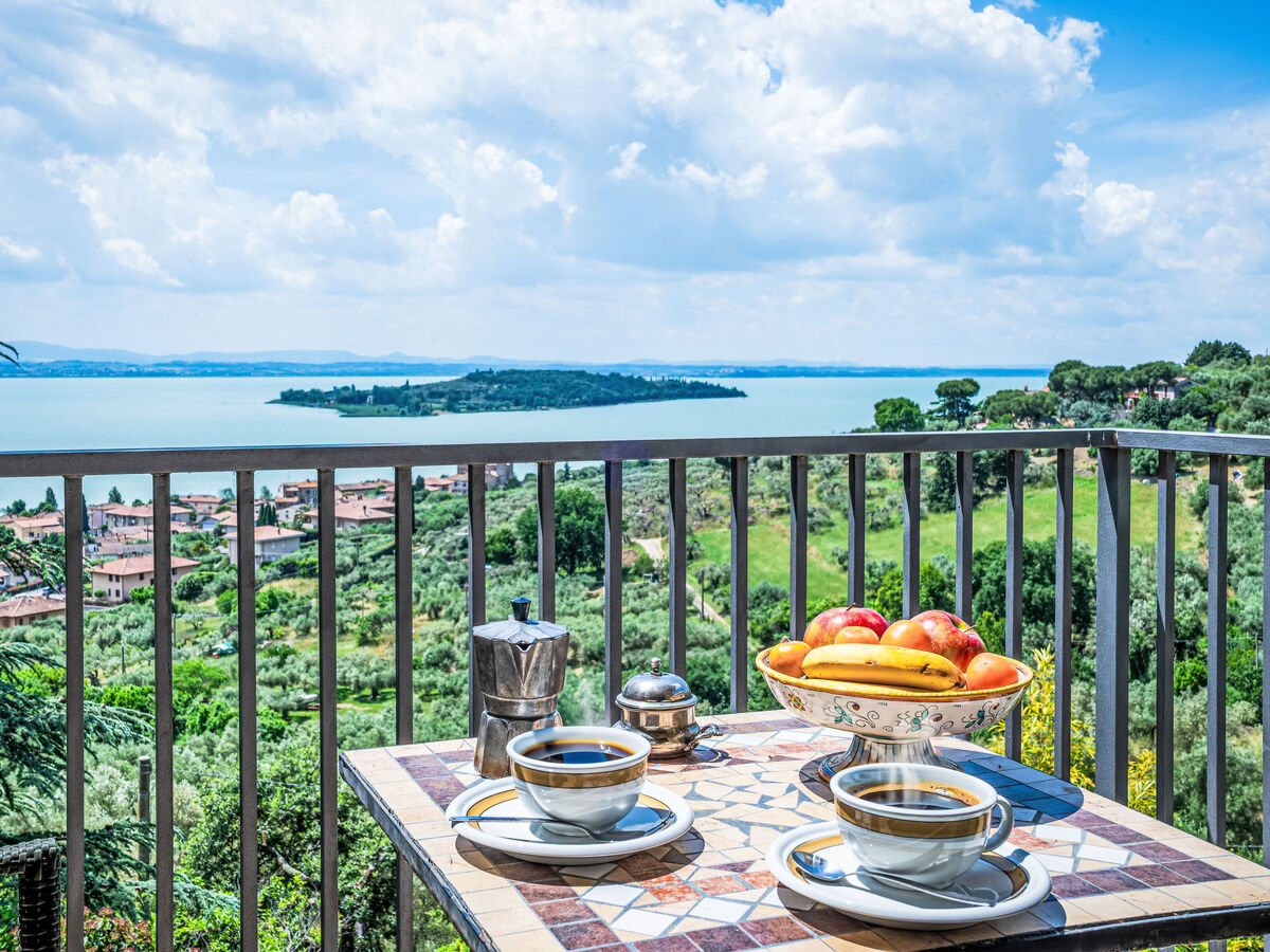 Maison Mariani, 4 chambres avec piscine et vue lac - Photo 3