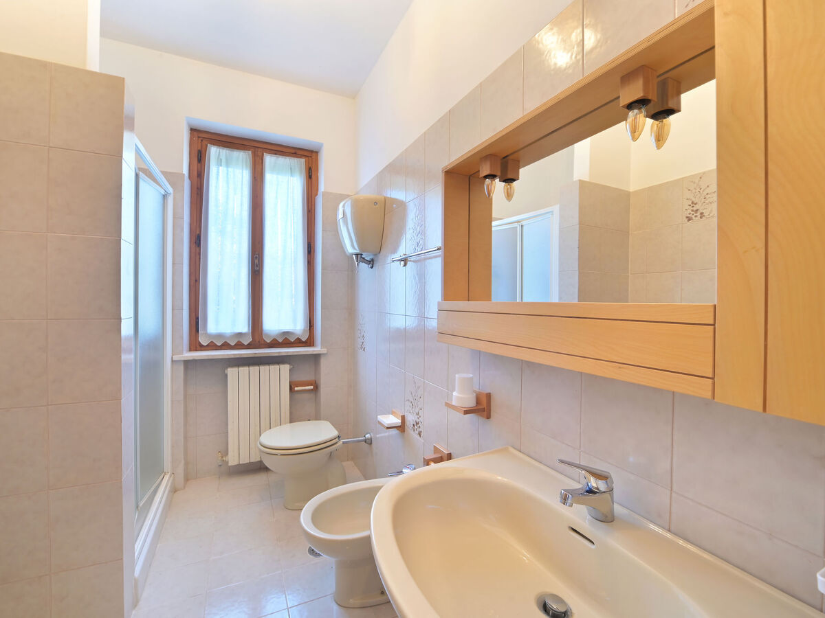 Maison Mariani, 4 chambres avec piscine et vue lac - Photo 23