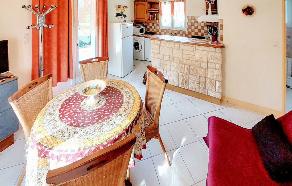 Maison pierre 50m² avec grand jardin à Souvigne - Photo 4