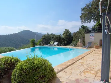 F2 vue mer panoramique avec piscine à Sainte Lucie - Photo 4