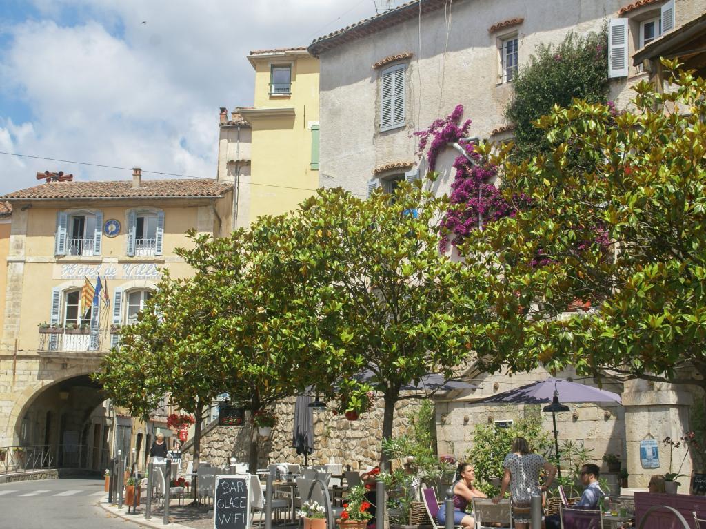 Villa Le Mas dormant en pierre, 4 chambres et piscine à Fayence - Photo 42