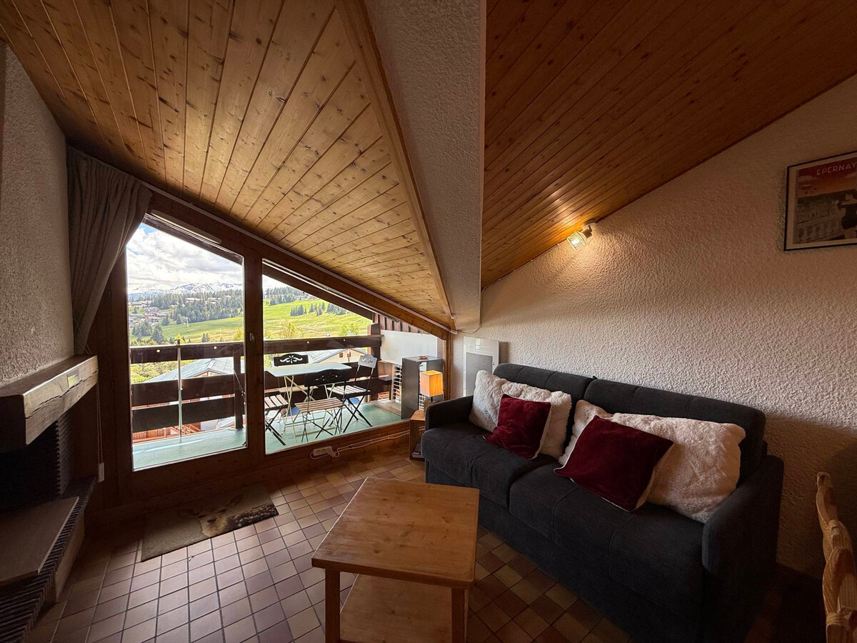 Studio cabine 4 pers aux Saisies, balcon sud, vue Beaufortain - Photo 3