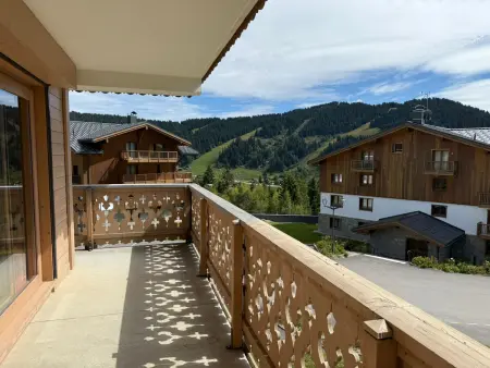 Appartement 2P+Cabine Les Saisies, balcon vue chapelle : photo 12