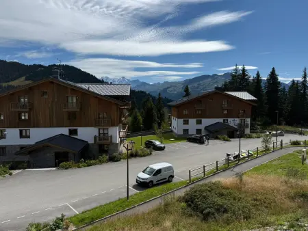 Appartement 2P+Cabine Les Saisies, balcon vue chapelle : photo 14