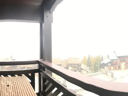 Studio 20 m² aux pieds des pistes à La Plagne Montalbert, balcon vue vallée : photo 6