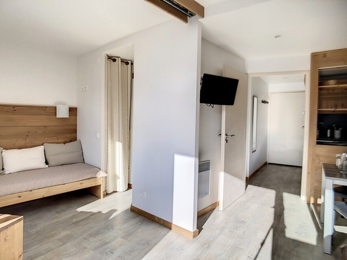 Appartement spacieux proche des pistes avec balcon - Photo 9