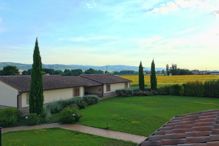 Villa Spello, 1 km Cannara Assisi, piscine et jardin - Photo 24