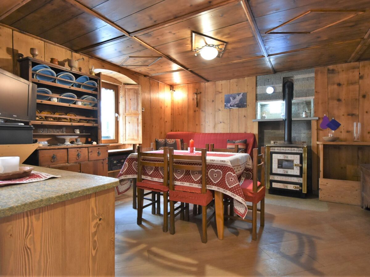 Appartement rustique Valle di Tartano, jardin et vue montagne - Photo 2