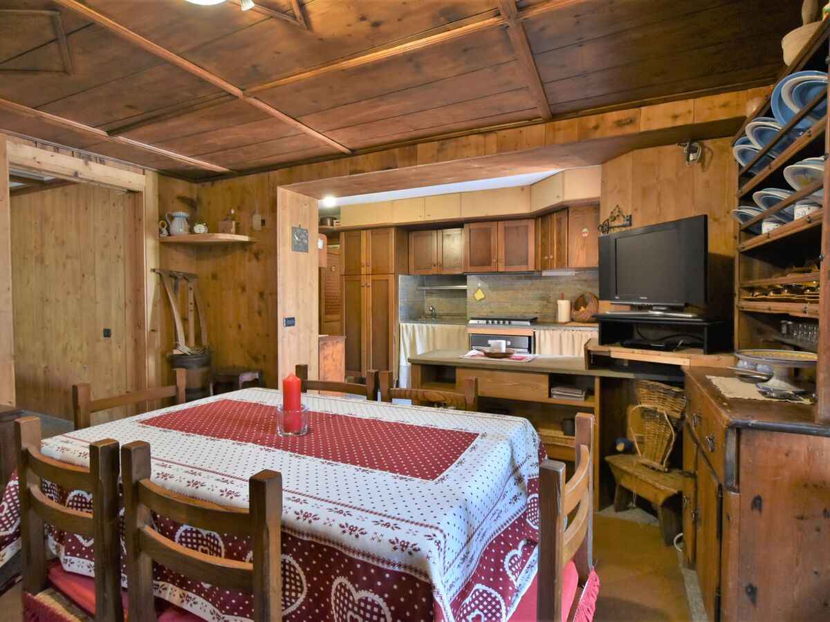 Appartement rustique Valle di Tartano, jardin et vue montagne - Photo 10