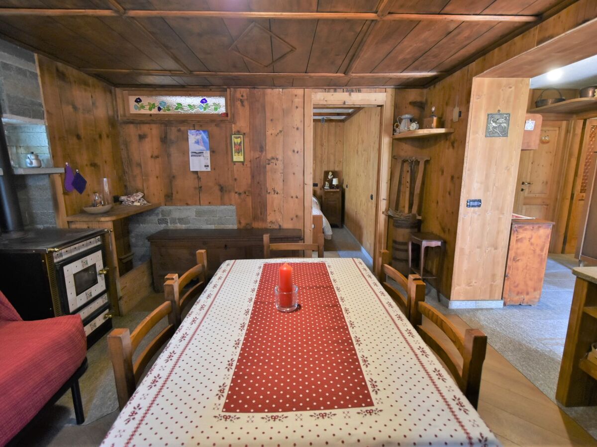 Appartement rustique Valle di Tartano, jardin et vue montagne - Photo 12