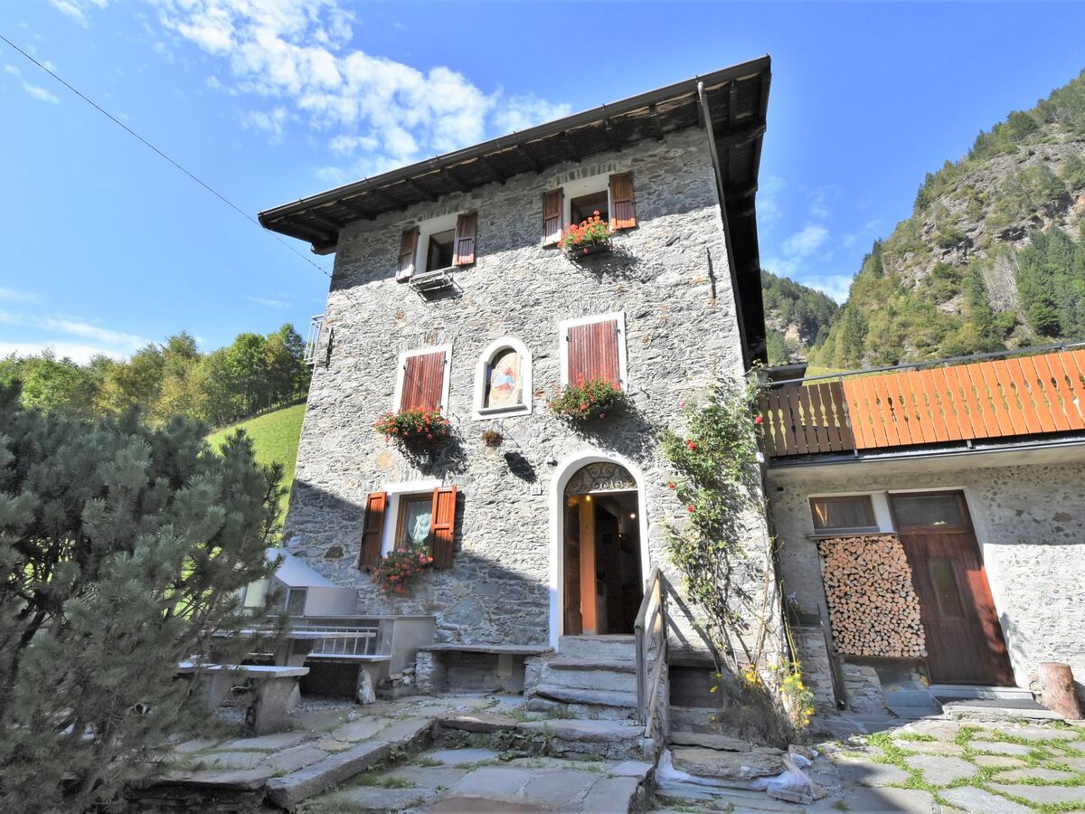 Appartement rustique Valle di Tartano, jardin et vue montagne - Photo 27