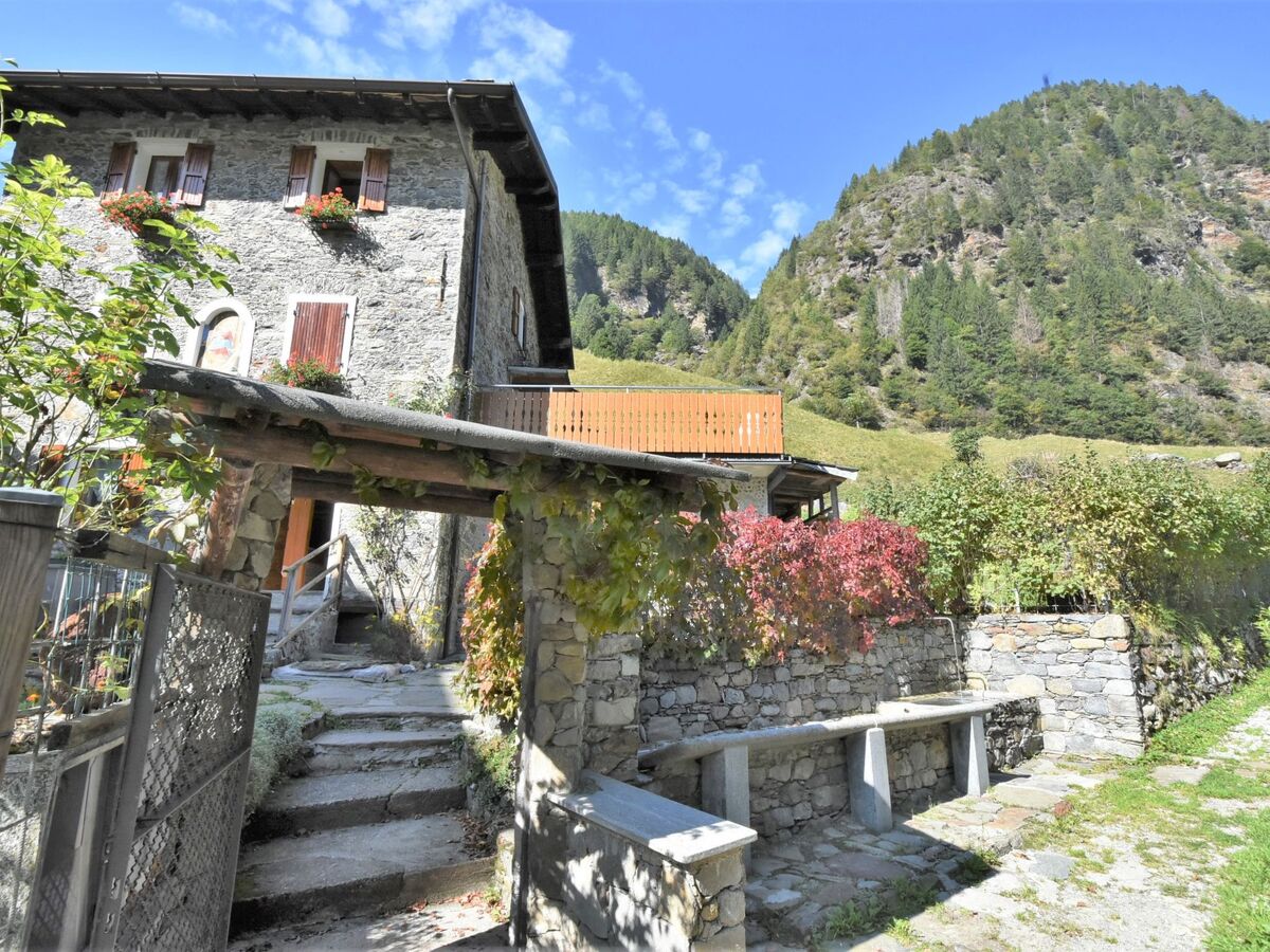 Appartement rustique Valle di Tartano, jardin et vue montagne - Photo 31