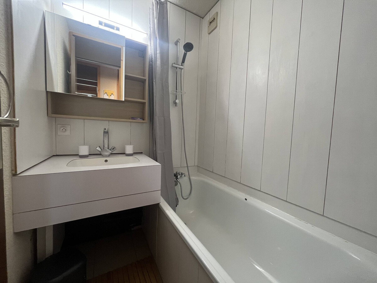 Apt 5 pers. Méribel, balcon, mezzanine, aux pieds des pistes - Photo 7