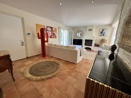 Villa de Luxe 4 Chambres avec Piscine Chauffée et Aménagements Haut de Gamme, La Croix-Valmer - Photo 7