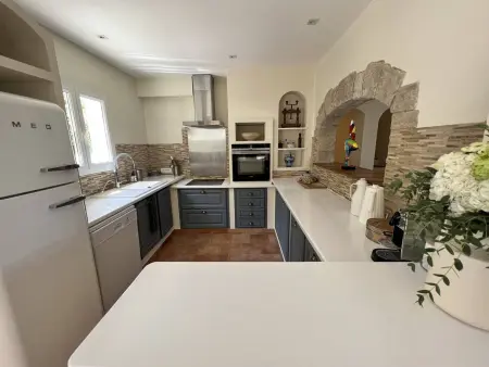 Villa de Luxe 4 Chambres avec Piscine Chauffée et Aménagements Haut de Gamme, La Croix-Valmer - Photo 8