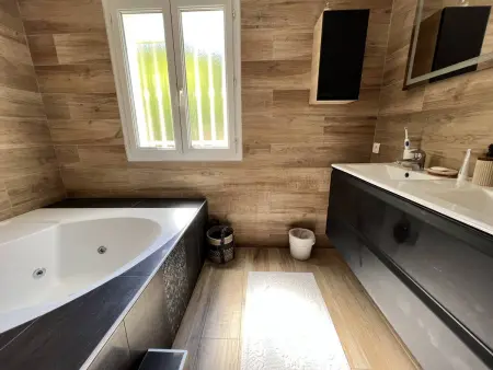 Villa de Luxe 4 Chambres avec Piscine Chauffée et Aménagements Haut de Gamme, La Croix-Valmer - Photo 18